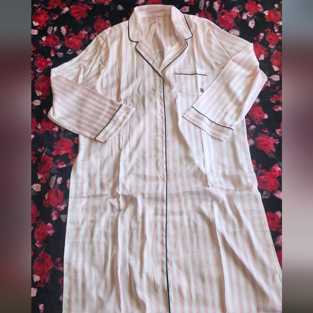 Victoria's Secret Glazed Satin FlyawayTunic Pajama Set Size MEDIUM NWT - Picture 5 of 12